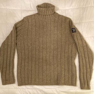Abercrombie & Fitch Men’s Sweater
